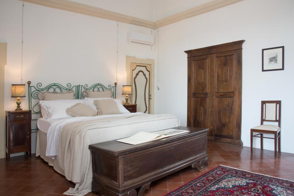 Bed and Breakfast Castello Di Casamassella Экстерьер фото